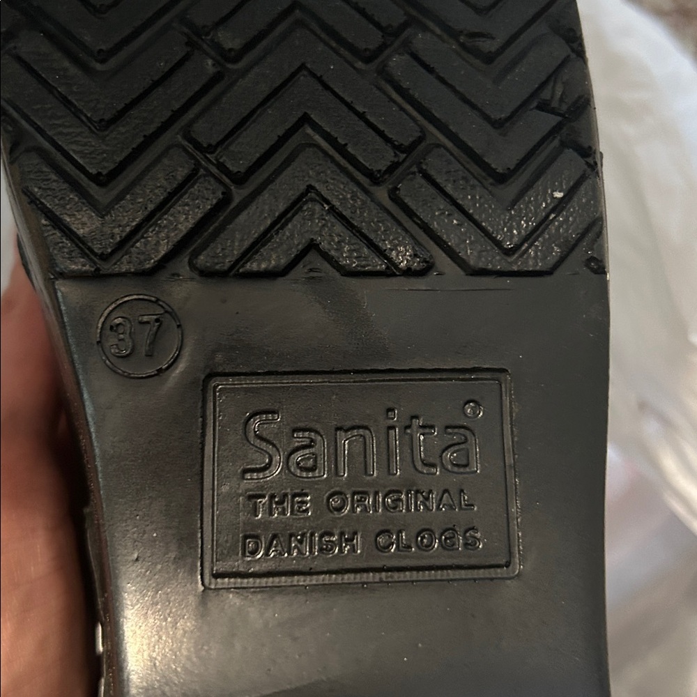 Sanita Professional Clogs Metallic Slip Ons Size 37 Distressed Danish US 6 - Picture 7 of 9